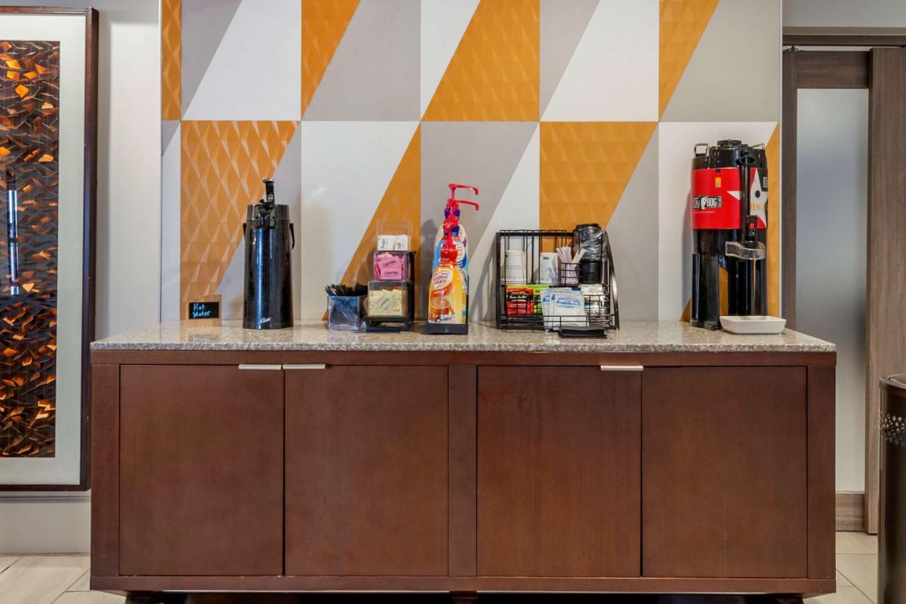 Best Western Premier Denver East Zewnętrze zdjęcie